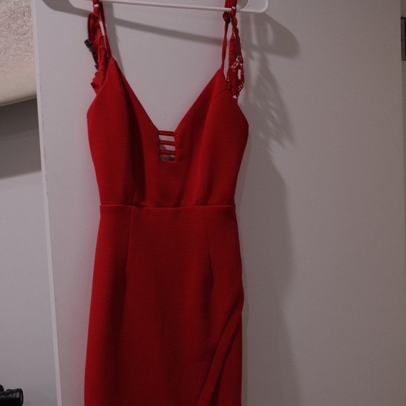 LF Collection Red Dress - Picture 1 of 2